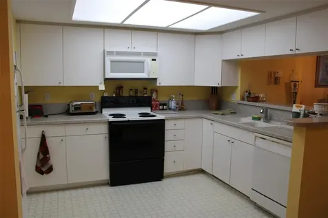 9722 Indian Key Trail Seminole FL 33776
