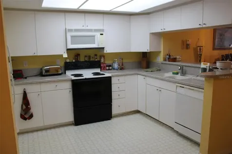 9722 Indian Key Trail Seminole FL 33776