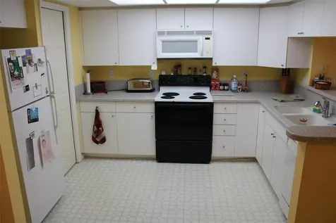 9722 Indian Key Trail Seminole FL 33776