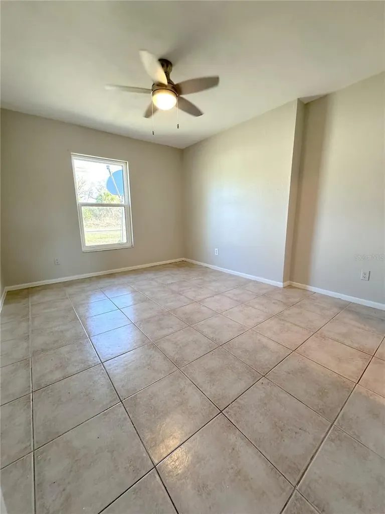 9264 Anita Avenue Englewood FL 34224