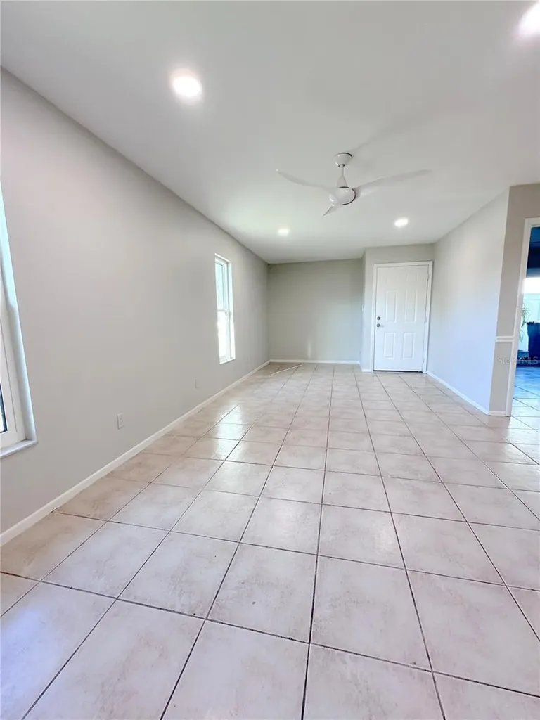 9264 Anita Avenue Englewood FL 34224