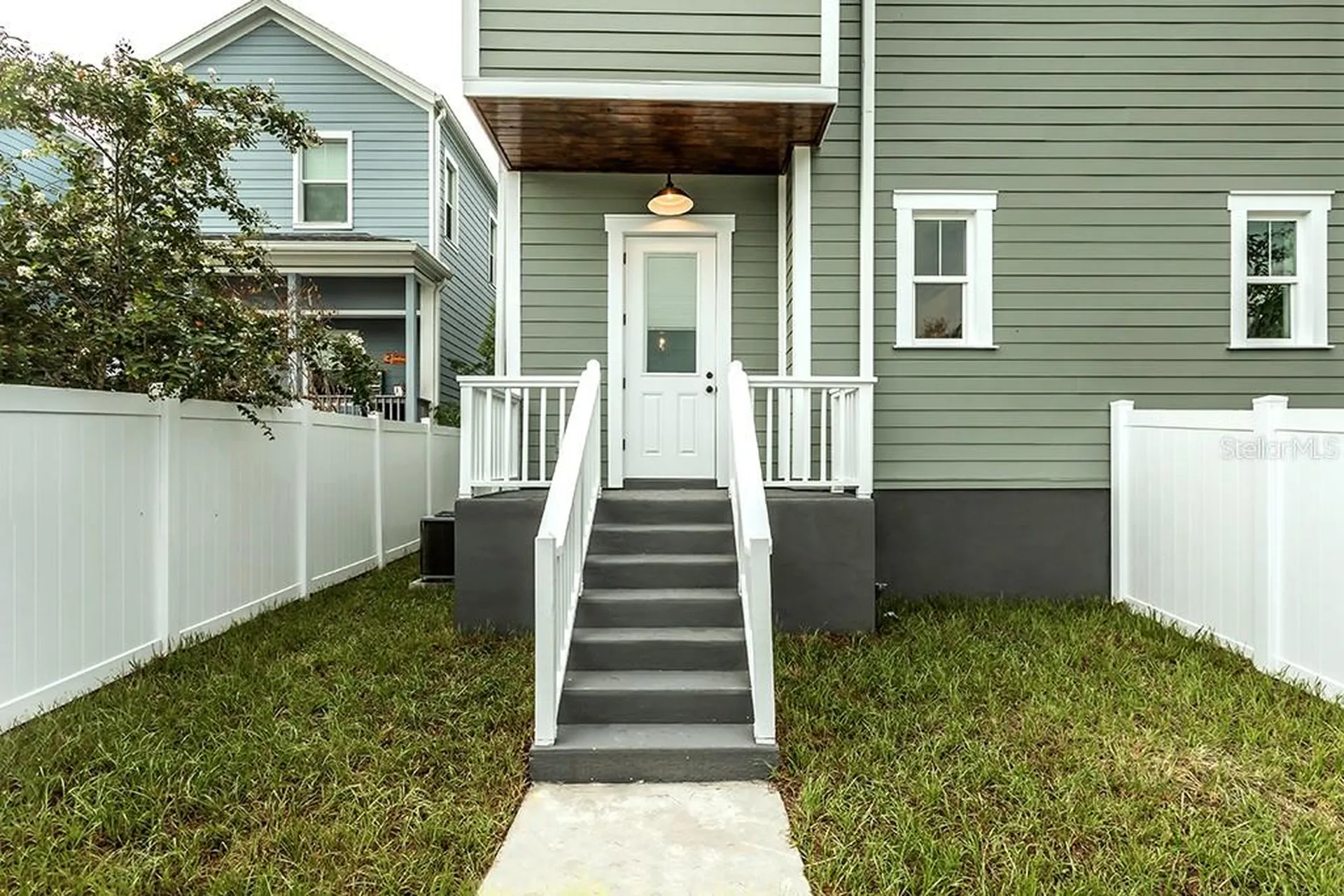 1408 E Curtis Street Tampa FL 33603