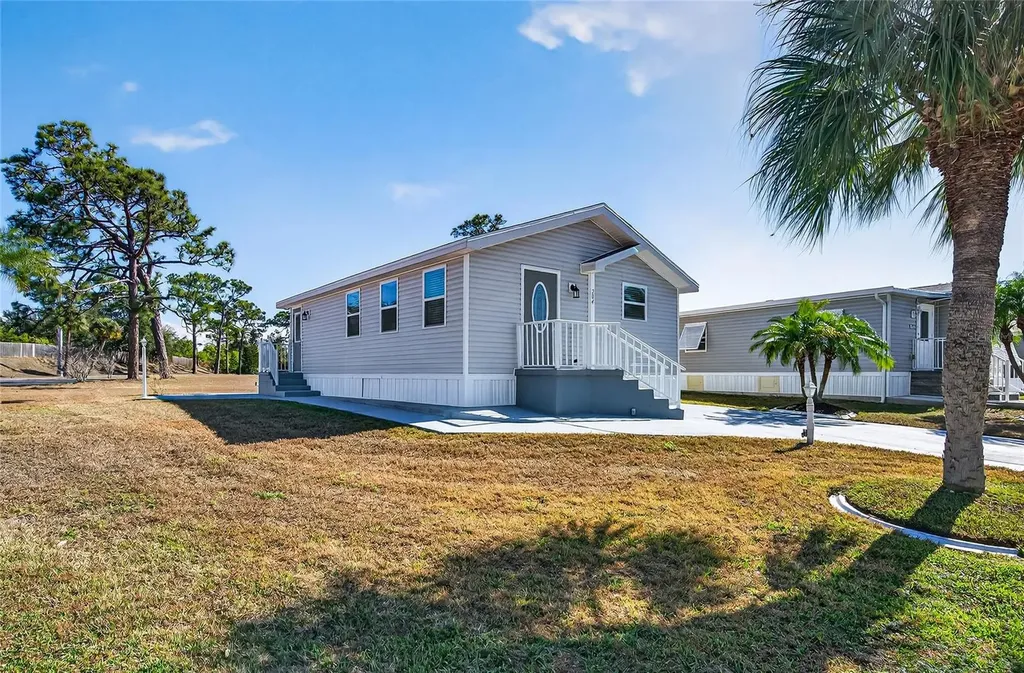 204 Crown Point Drive Nokomis FL 34275