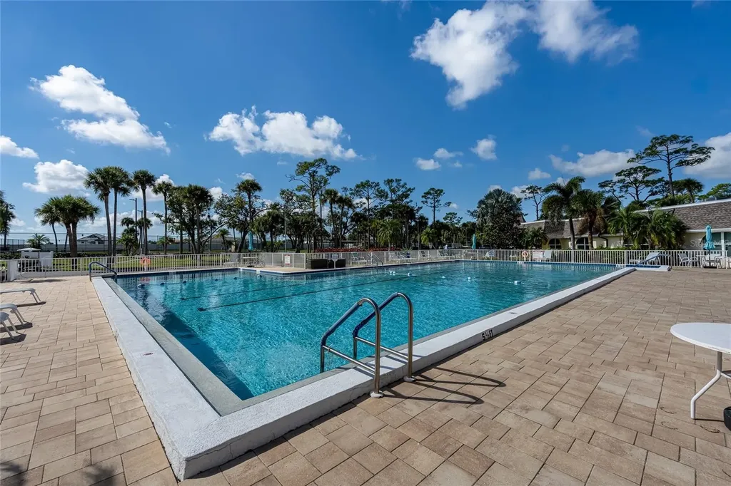 204 Crown Point Drive Nokomis FL 34275
