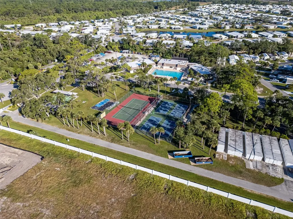 204 Crown Point Drive Nokomis FL 34275