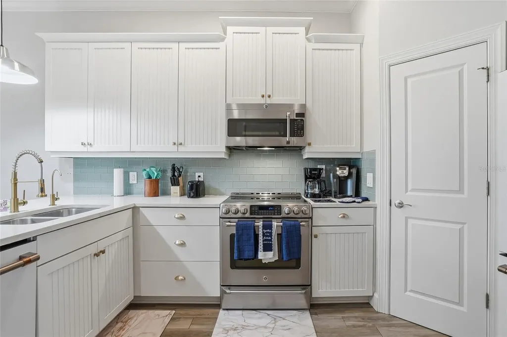 3162 Moorings Drive St Petersburg FL 33712