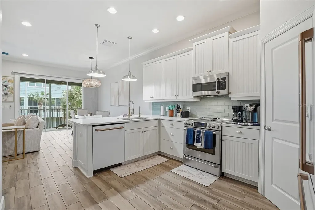 3162 Moorings Drive St Petersburg FL 33712