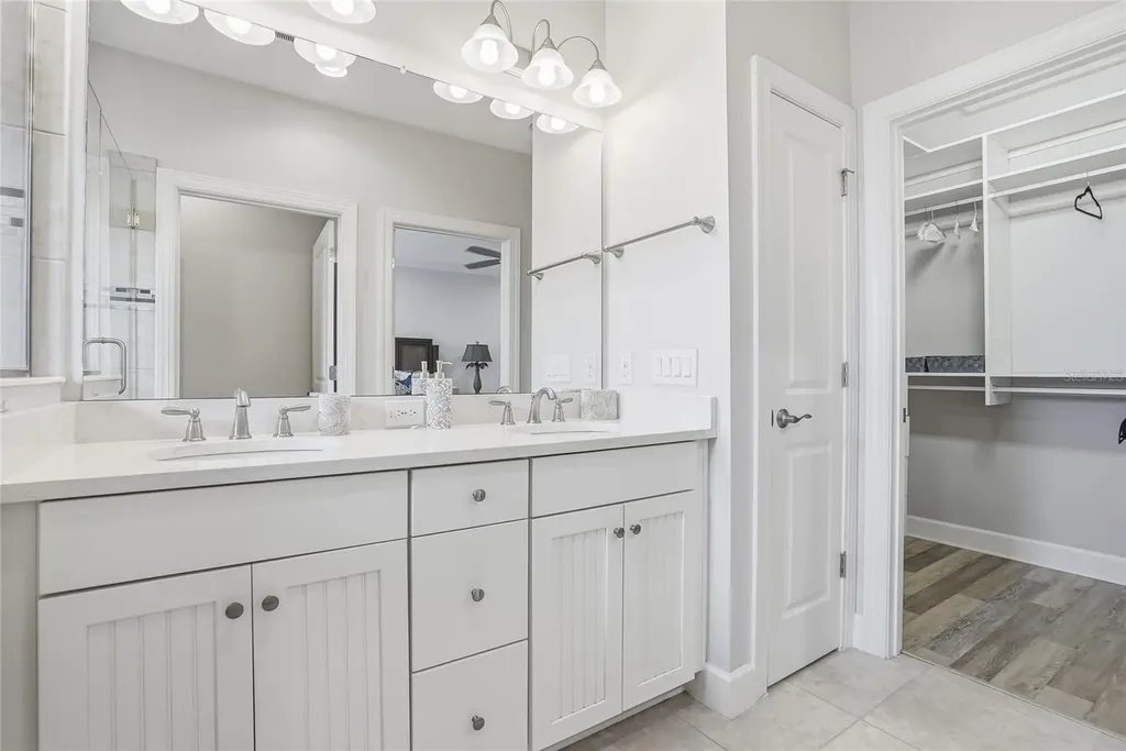 3162 Moorings Drive St Petersburg FL 33712