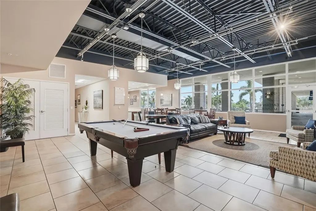 3162 Moorings Drive St Petersburg FL 33712