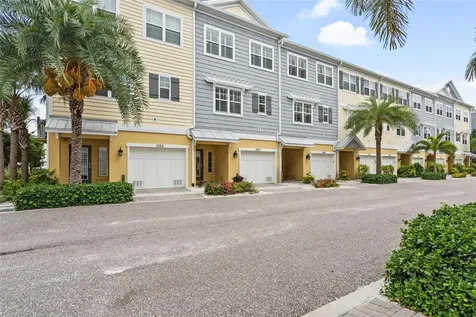 3162 Moorings Drive St Petersburg FL 33712