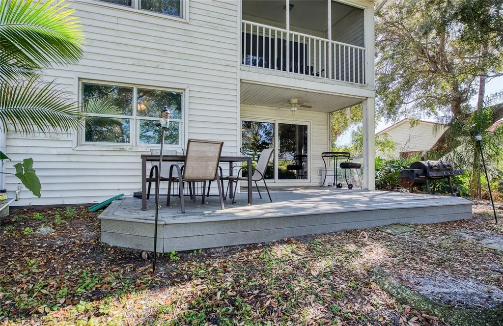 1423 Water View Drive W Largo FL 33771