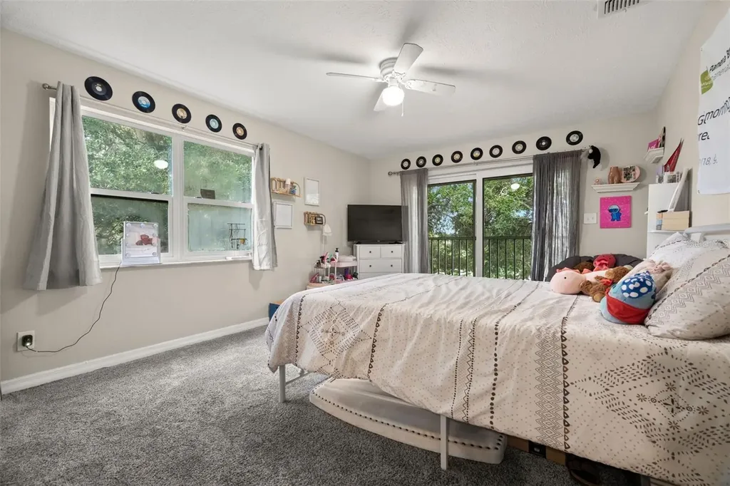 1423 Water View Drive W Largo FL 33771