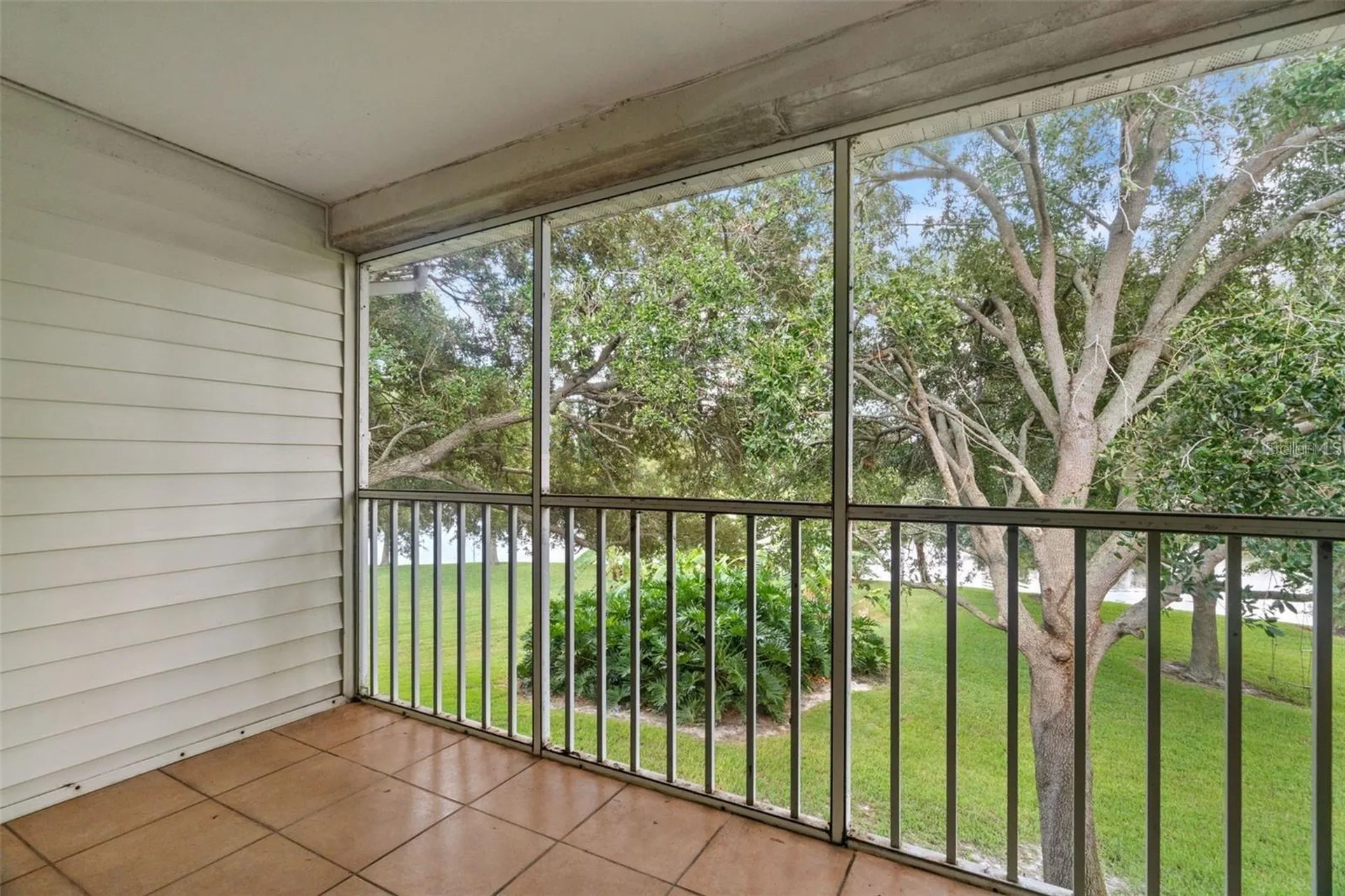 1423 Water View Drive W Largo FL 33771