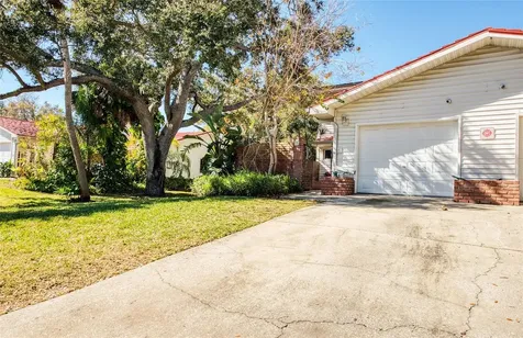 1423 Water View Drive W Largo FL 33771