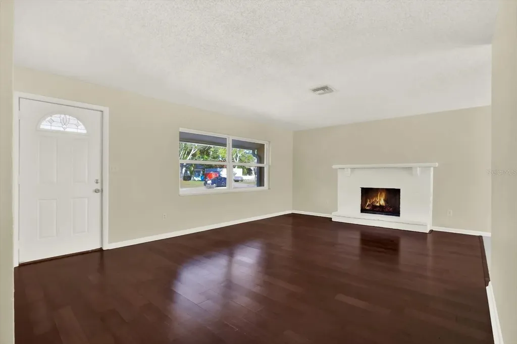 3485 Pine Street Dunedin FL 34698