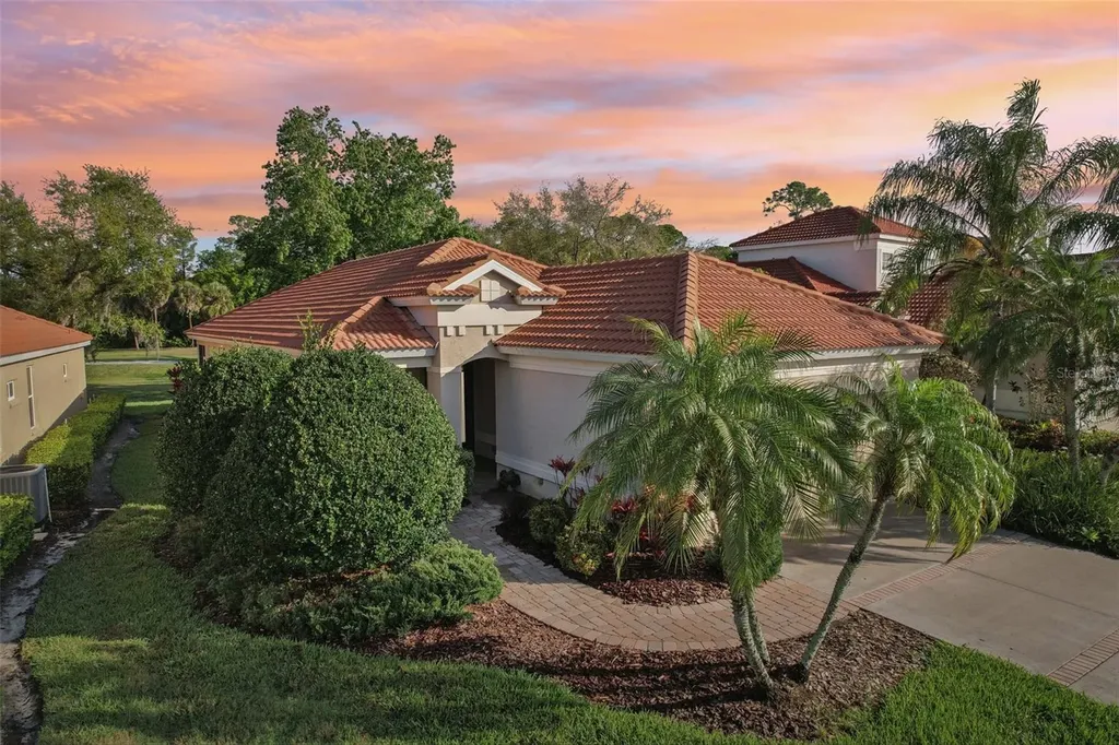 7523 Birds Eye Terrace Bradenton FL 34203