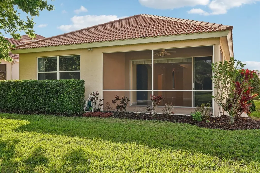 7523 Birds Eye Terrace Bradenton FL 34203