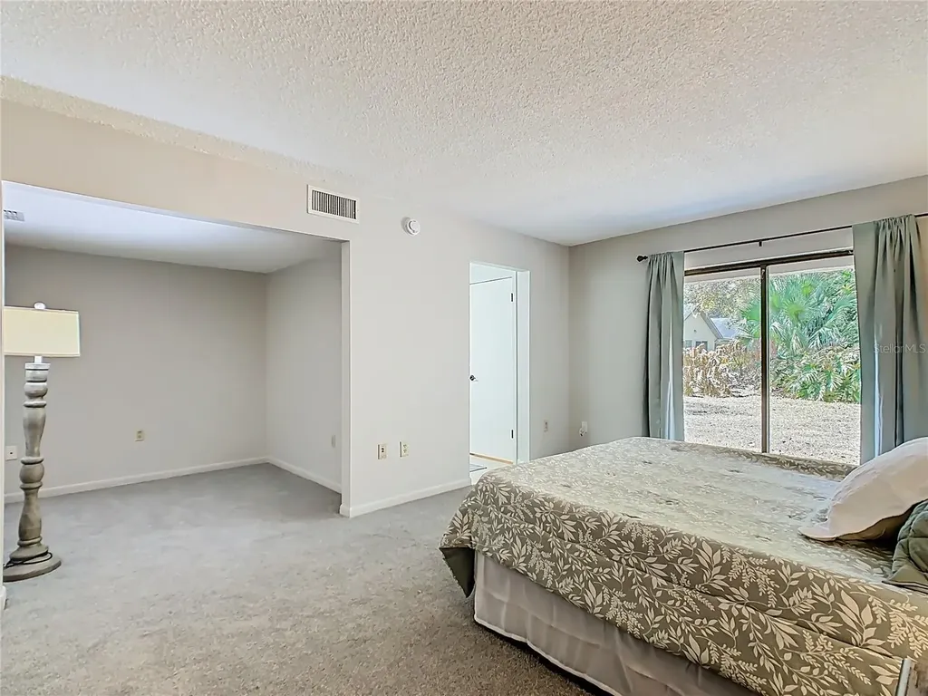 1821 Village Court Mulberry FL 33860
