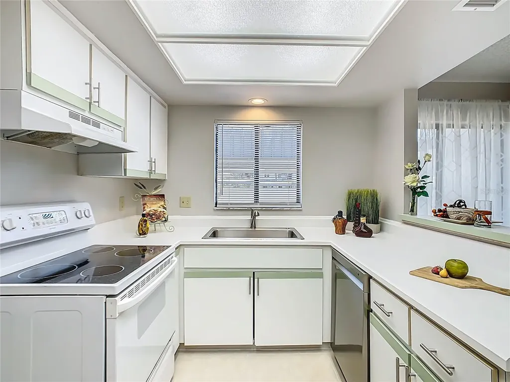 1821 Village Court Mulberry FL 33860