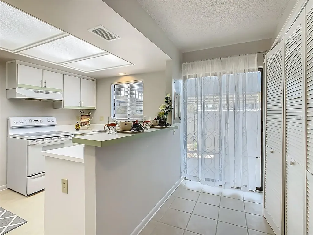 1821 Village Court Mulberry FL 33860