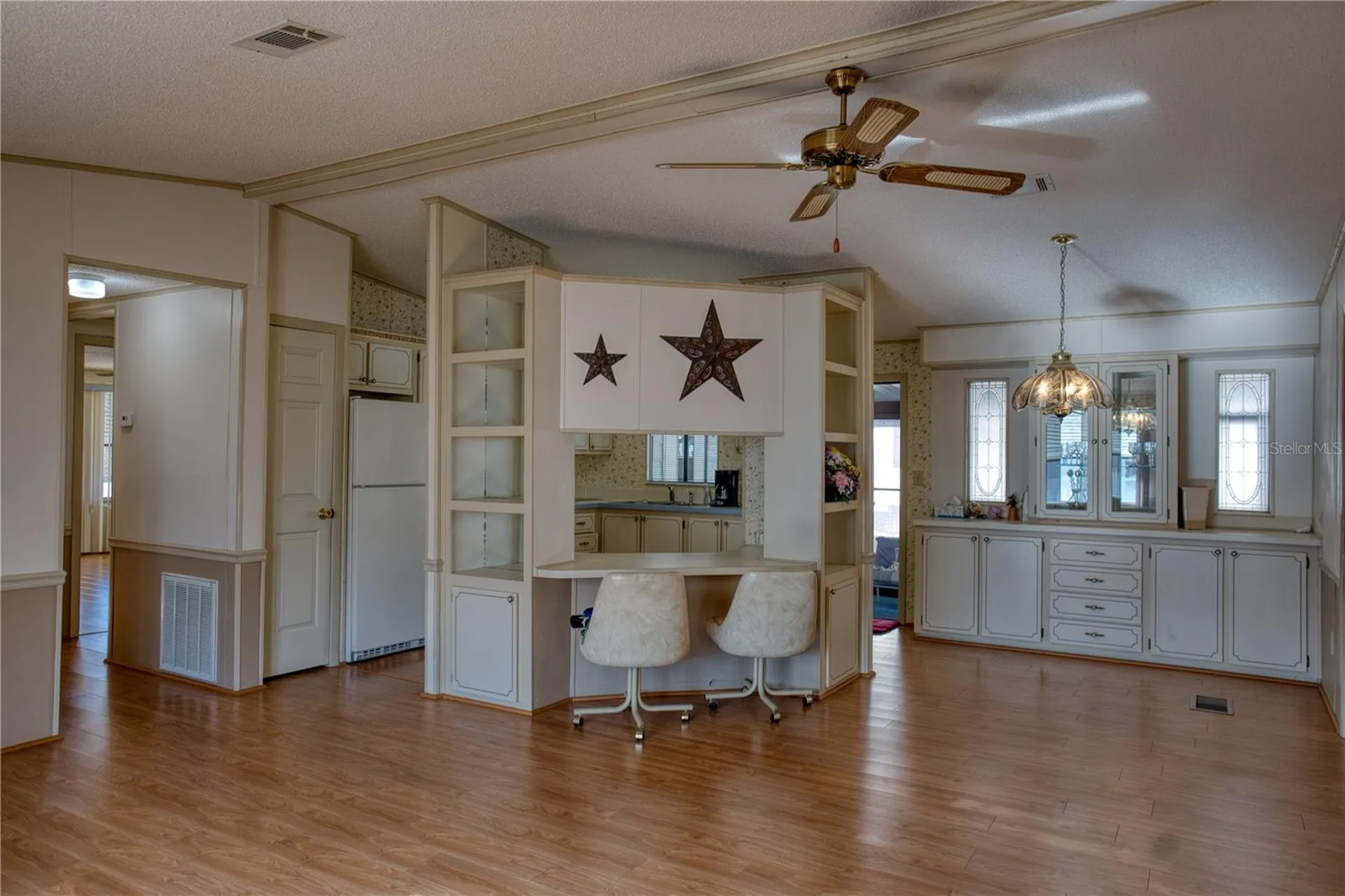 1863 W Schwartz Boulevard Lady Lake FL 32159