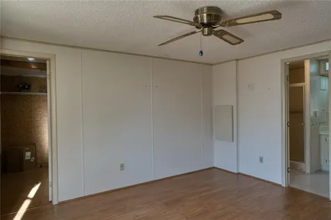 1863 W Schwartz Boulevard Lady Lake FL 32159