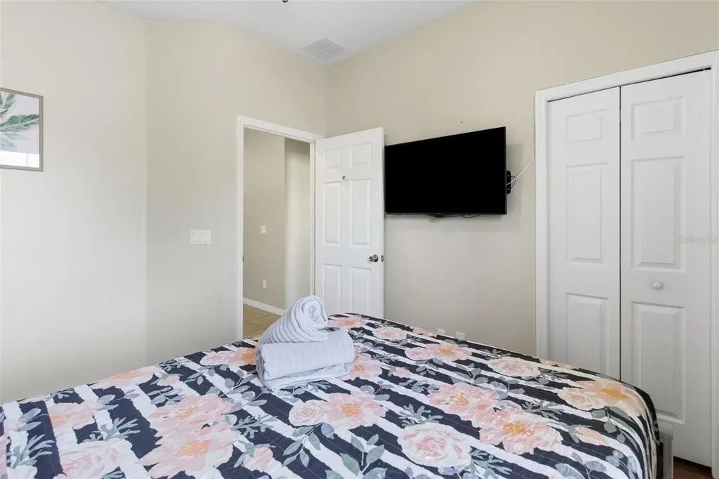 2742 Oakwater Drive Kissimmee FL 34747