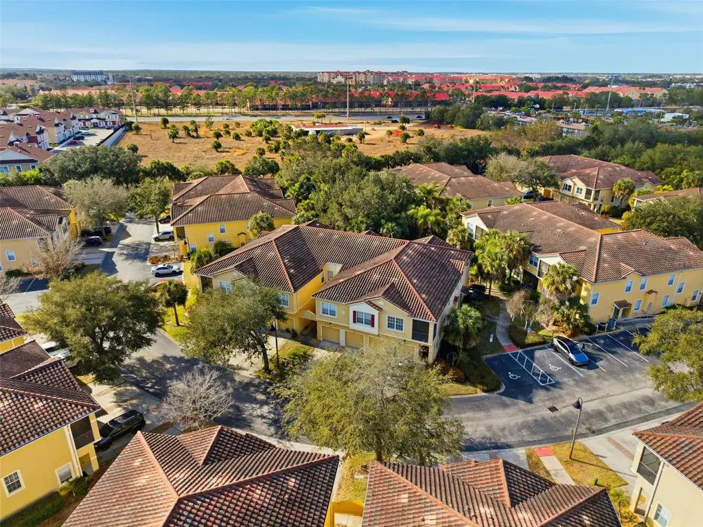 2742 Oakwater Drive Kissimmee FL 34747