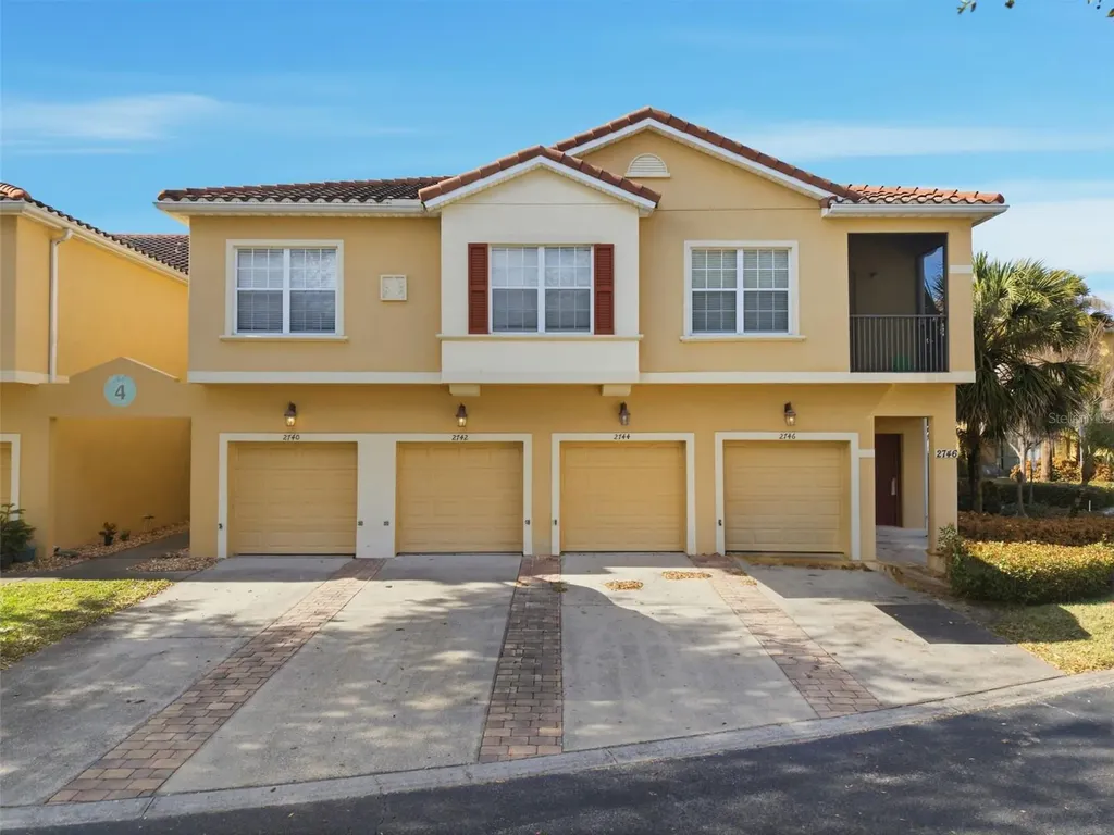2742 Oakwater Drive Kissimmee FL 34747