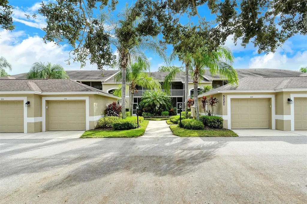5221 Mahogany Run Avenue Sarasota FL 34241