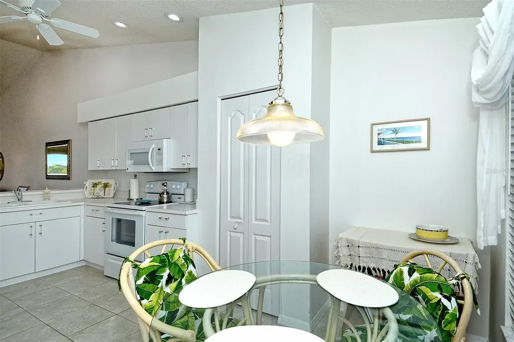 5221 Mahogany Run Avenue Sarasota FL 34241