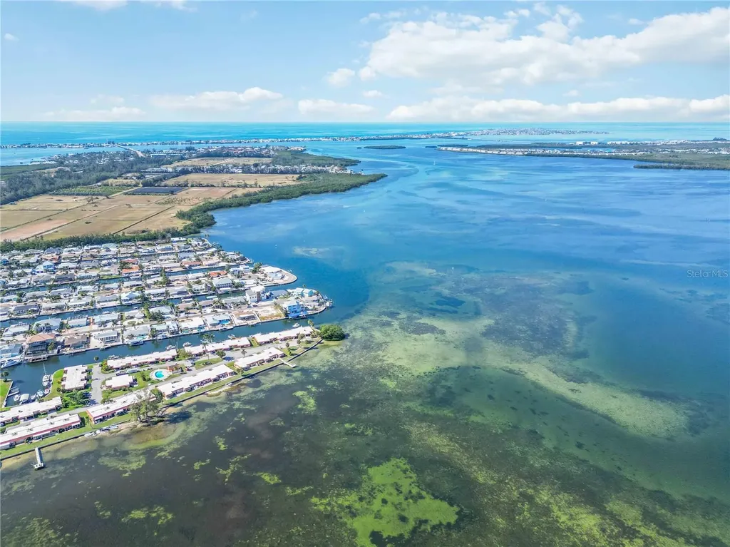 9606 Valencia Cove Bradenton FL 34210