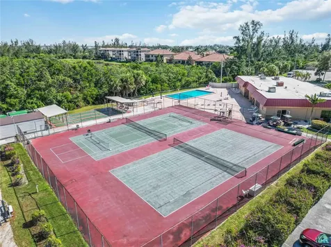 9606 Valencia Cove Bradenton FL 34210