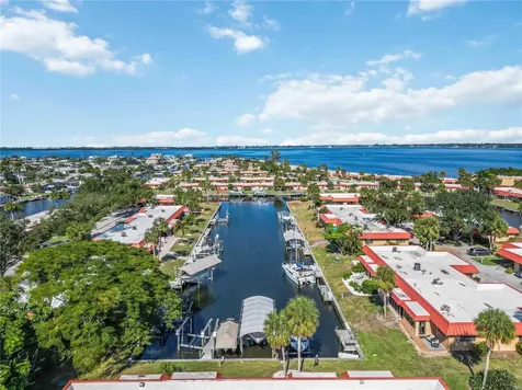 9606 Valencia Cove Bradenton FL 34210
