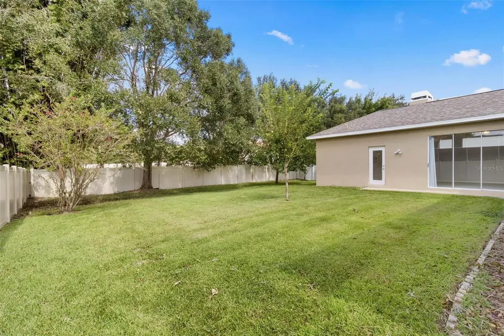 3023 Minuteman Lane Brandon FL 33511