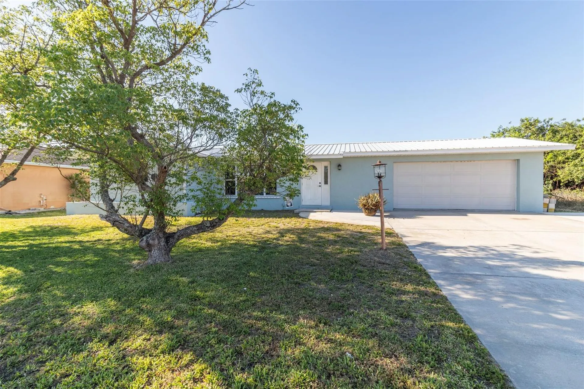 22465 Lewiston Avenue Port Charlotte FL 33952