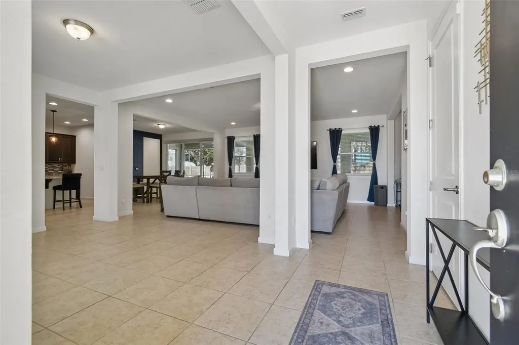 2604 Valley Sunset Lane Valrico FL 33594