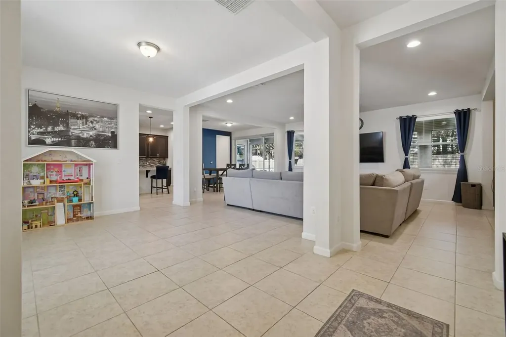 2604 Valley Sunset Lane Valrico FL 33594