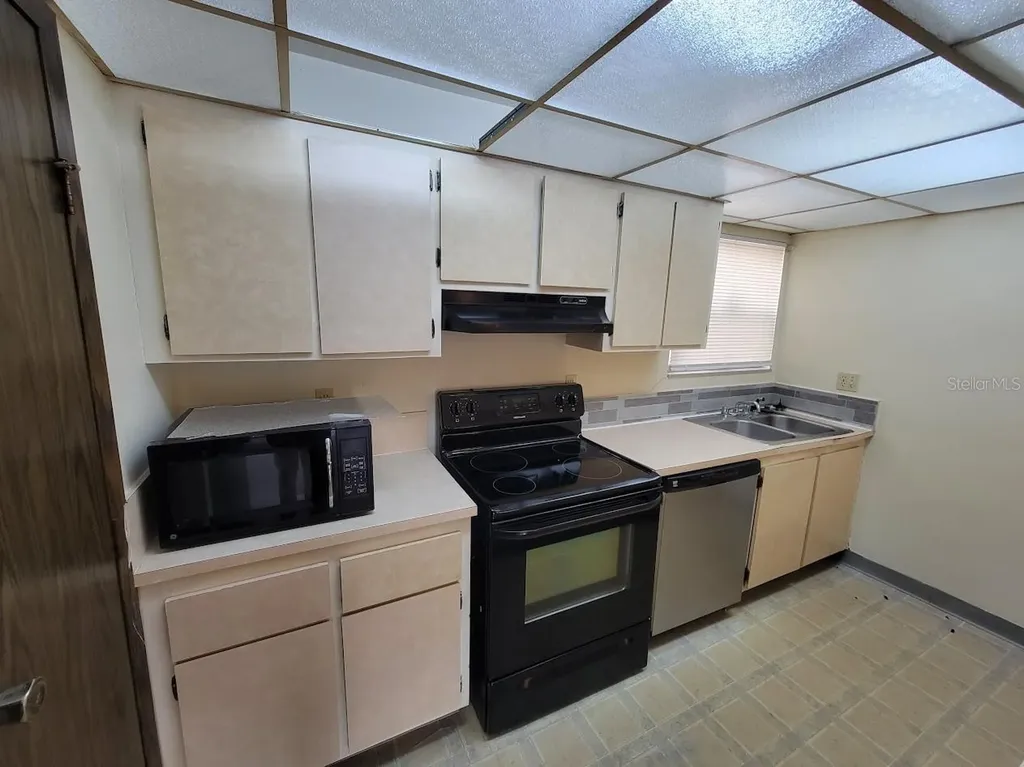 2811 SW Archer Road Gainesville FL 32608