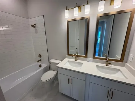 7253 Meadowshade Court Sarasota FL 34241