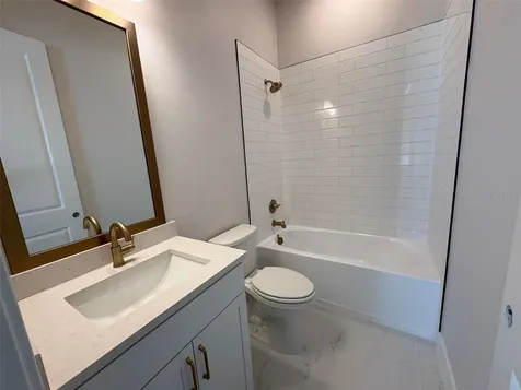 7253 Meadowshade Court Sarasota FL 34241