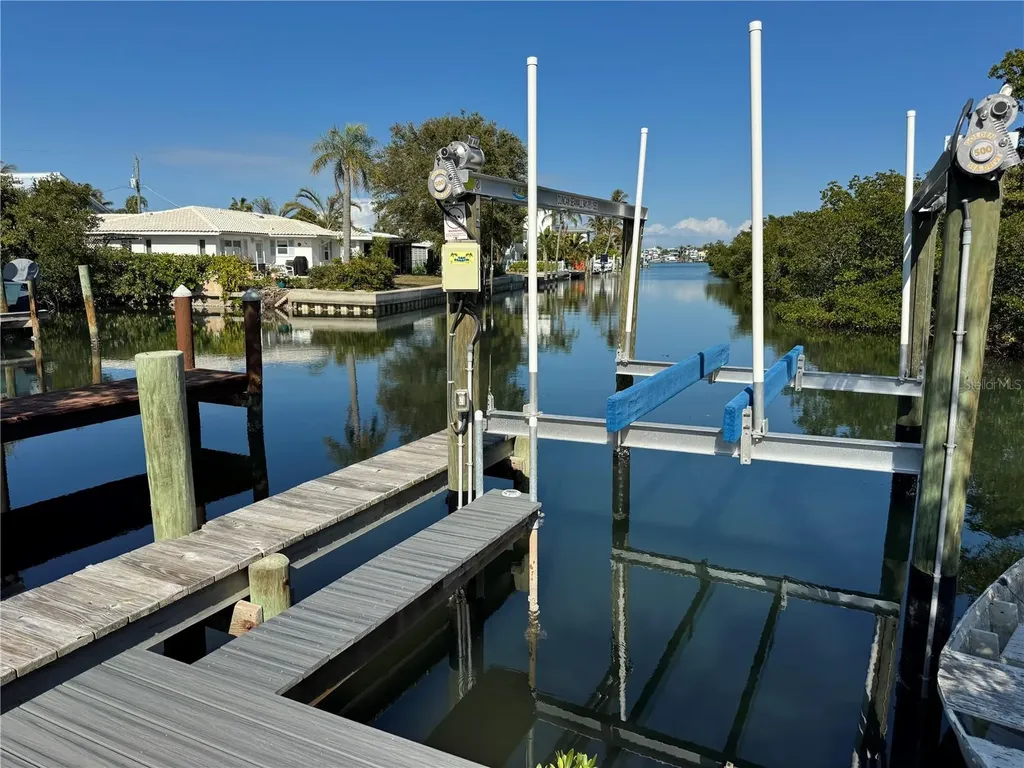 8301 Marina Drive Holmes Beach FL 34217