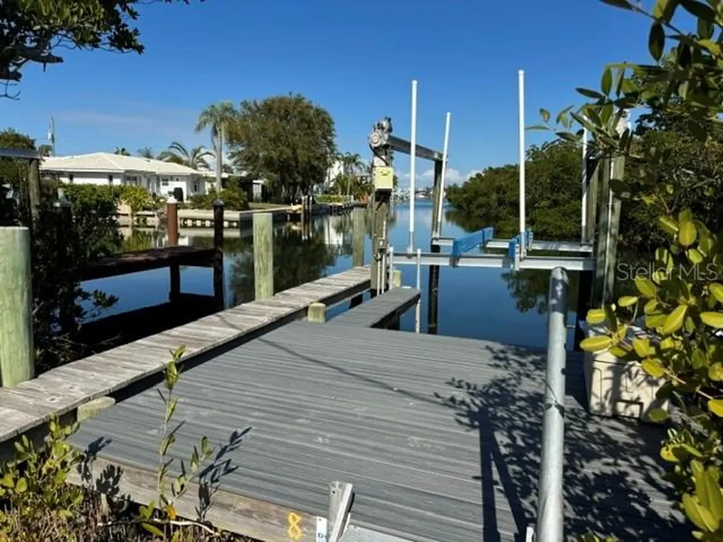 8301 Marina Drive Holmes Beach FL 34217