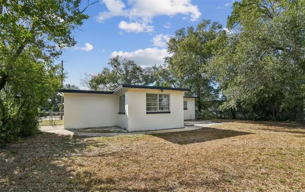 1535 Hialeah Street Orlando FL 32808