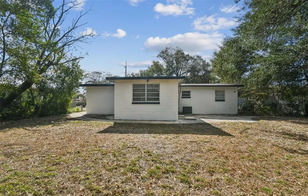 1535 Hialeah Street Orlando FL 32808
