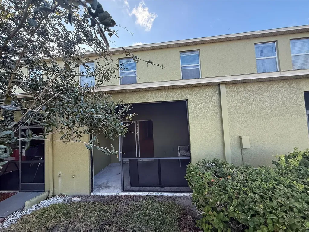 1511 Harbour Blue Street Ruskin FL 33570