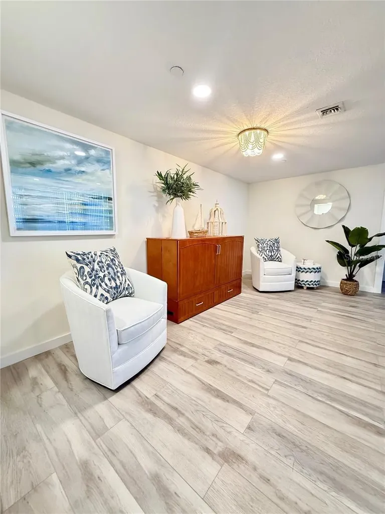 1211 Gulf Of Mexico Drive Longboat Key FL 34228