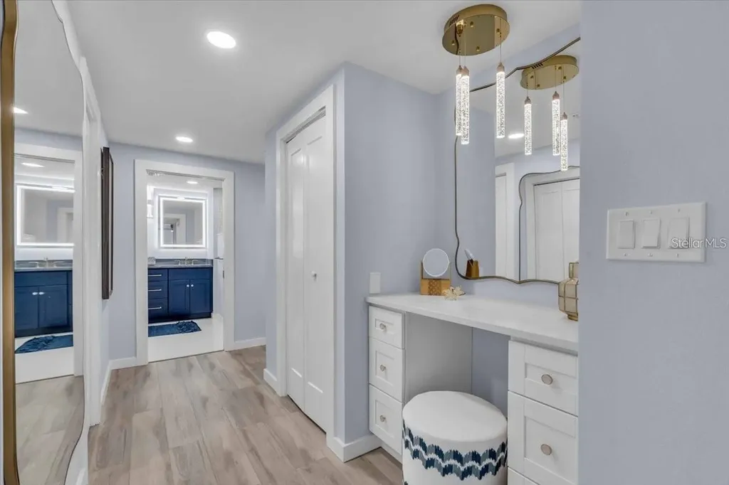 1211 Gulf Of Mexico Drive Longboat Key FL 34228
