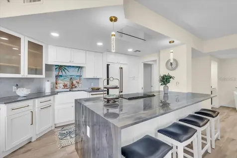 1211 Gulf Of Mexico Drive Longboat Key FL 34228