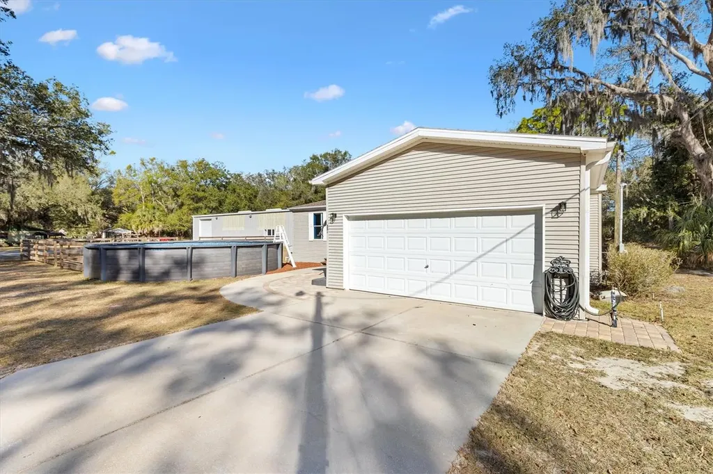 357 Walters Place Fruitland Park FL 34731